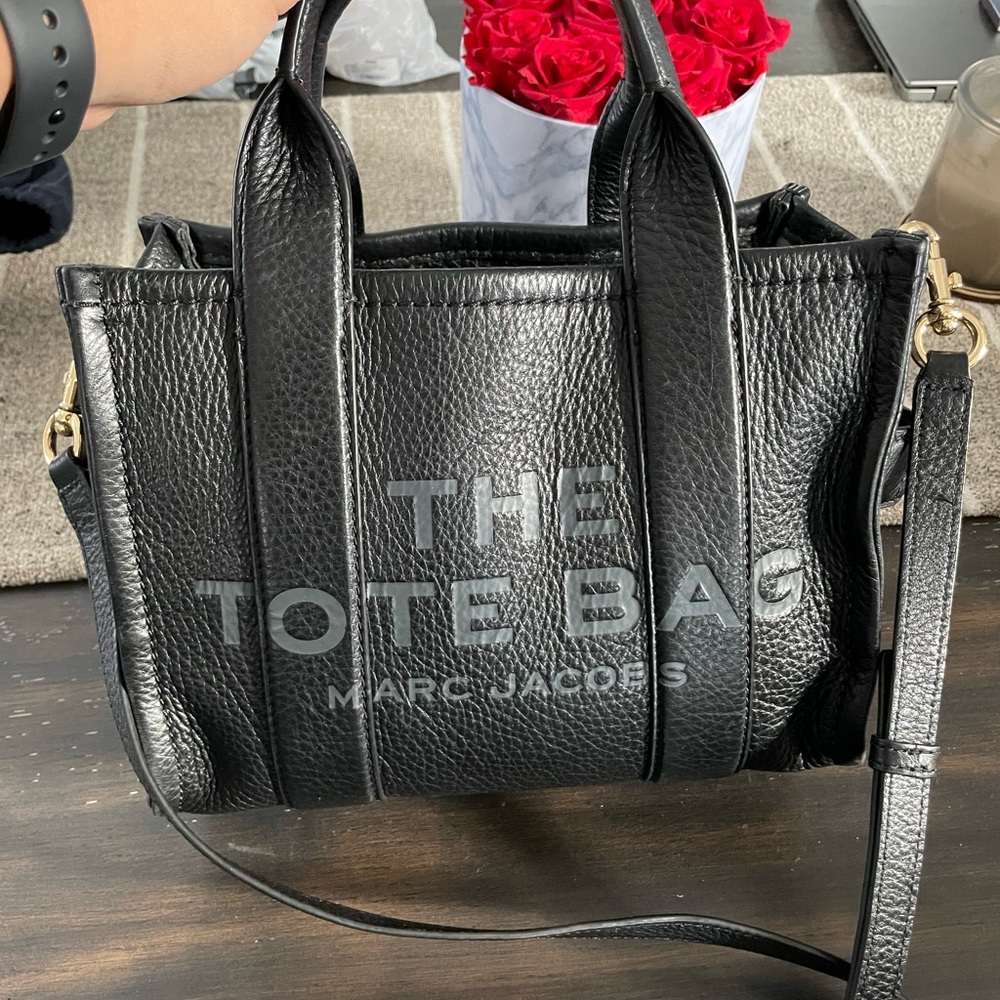 Marc Jacobs the tote bag